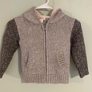 Boys 3 T long sleeve hooded sweater.  Size 3T. Good has “ears”